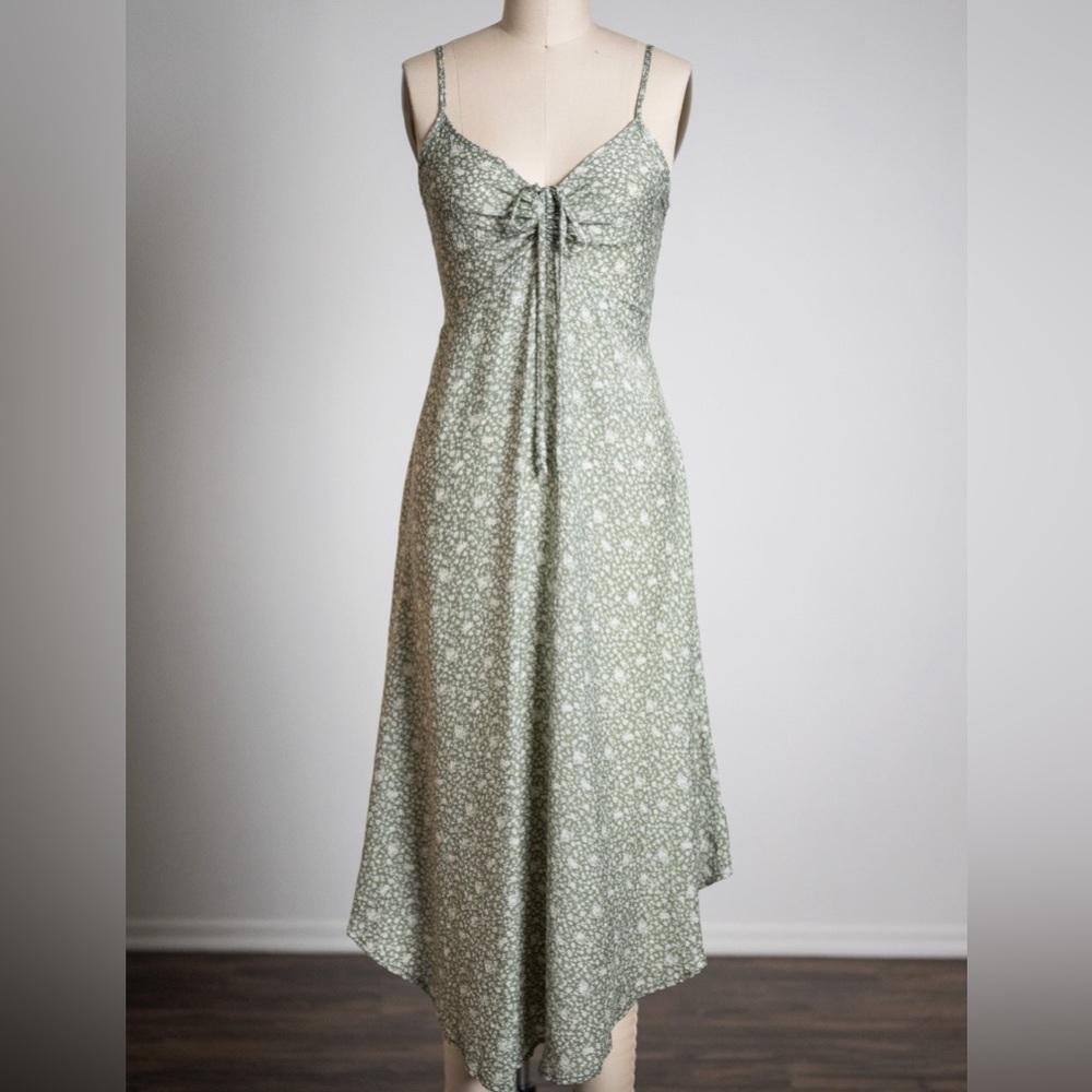 Elegant Green Midi Dress